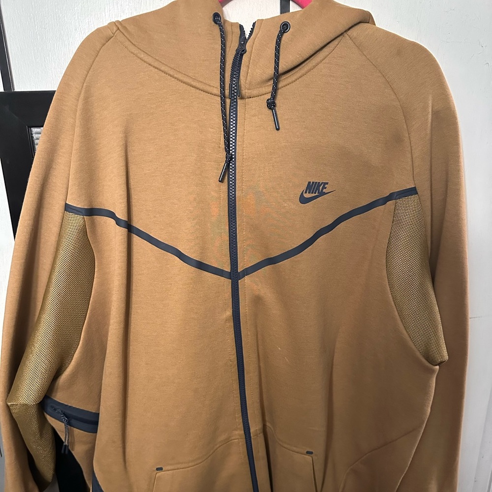 Nike tech hoodie